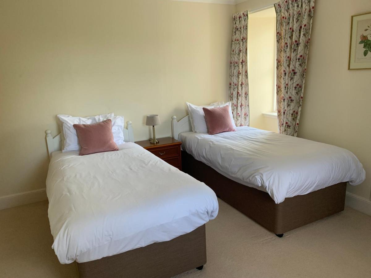 Отель The Delnashaugh Ballindalloch Экстерьер фото
