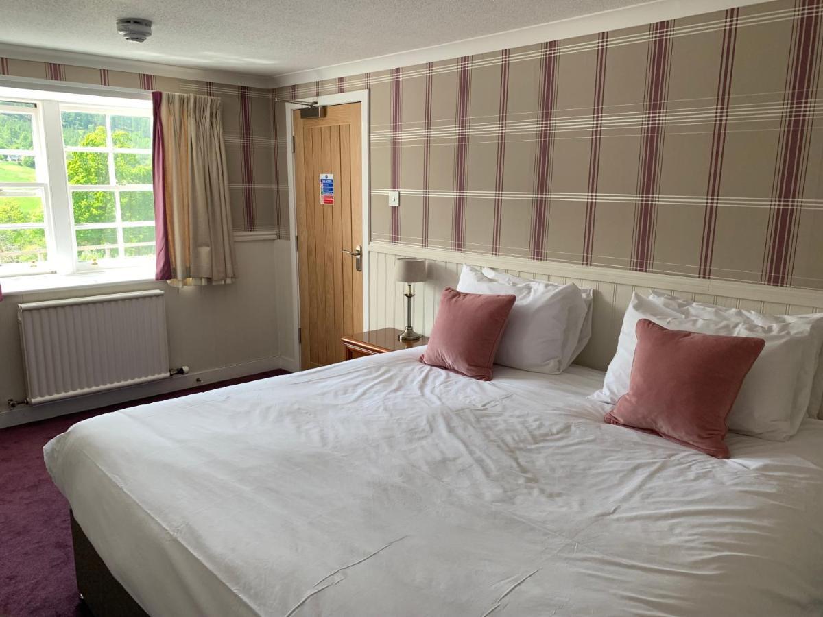 Отель The Delnashaugh Ballindalloch Экстерьер фото